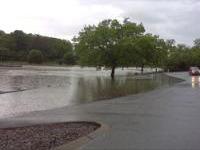 Американские арендодатели оправляются от последствий наводнения, произошедшего недавно в Теннеси, Кентукки и Миссисипи