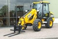 Телескопический колесный погрузчик JCB