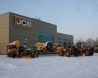 JCB добывает нефть 