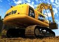 Komatsu держится в лидерах